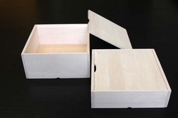梅干し用の木箱.jpg