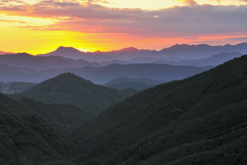 三越峠の朝